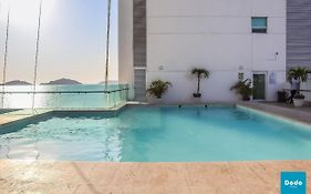 Departamento En Mazatlan Frente Al Mar Y Alberca Comun.